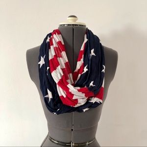 🎀 5/$25 American flag print infinity scarf